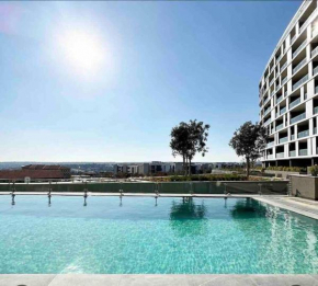 Ellipse Waterfall Luxury Apartment